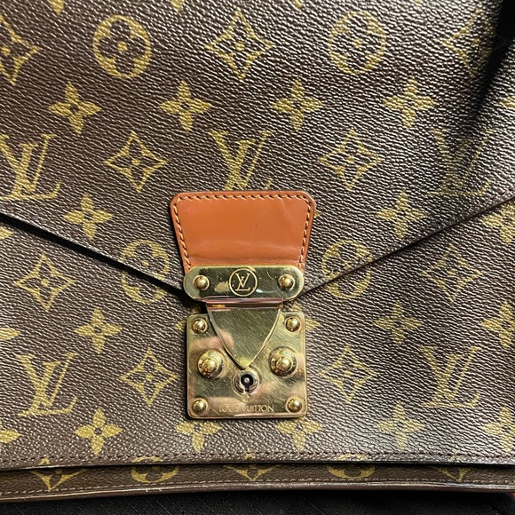 Authentic Vintage Louis Vuitton Monogram Crossbody Monceau - Picture 4 of 17